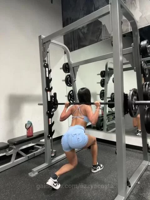 lizzyacosta post preview