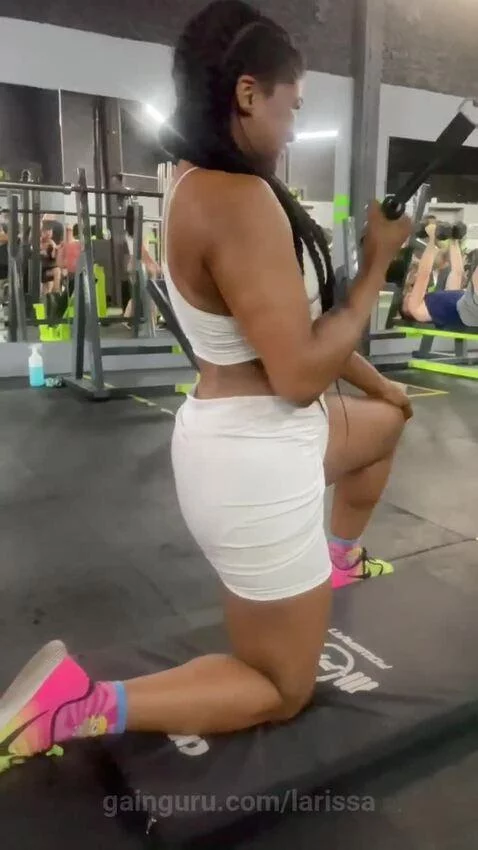 larissa post preview