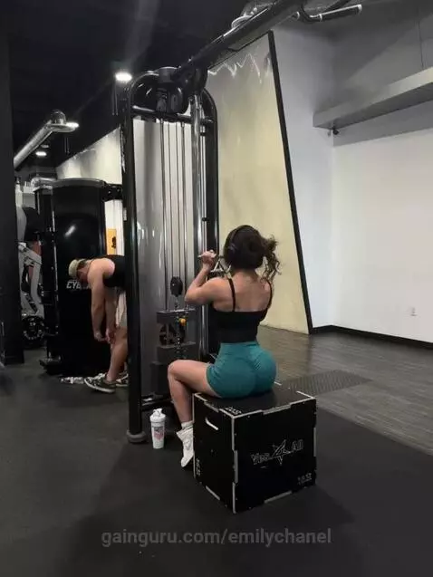 emilychanel post preview